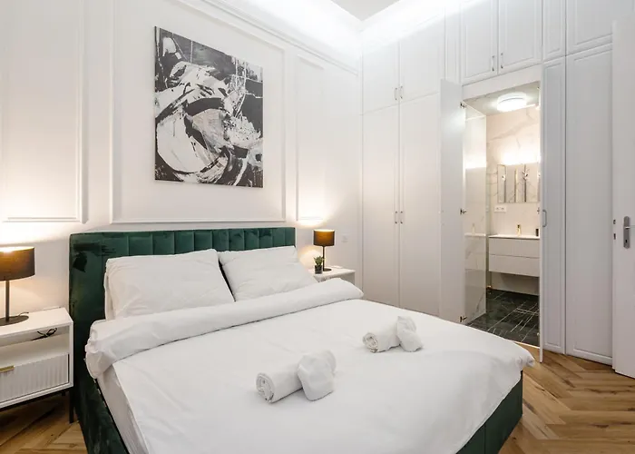 Lazar 16 - Budapest Royal Opera Suite, Best Location By Bqa