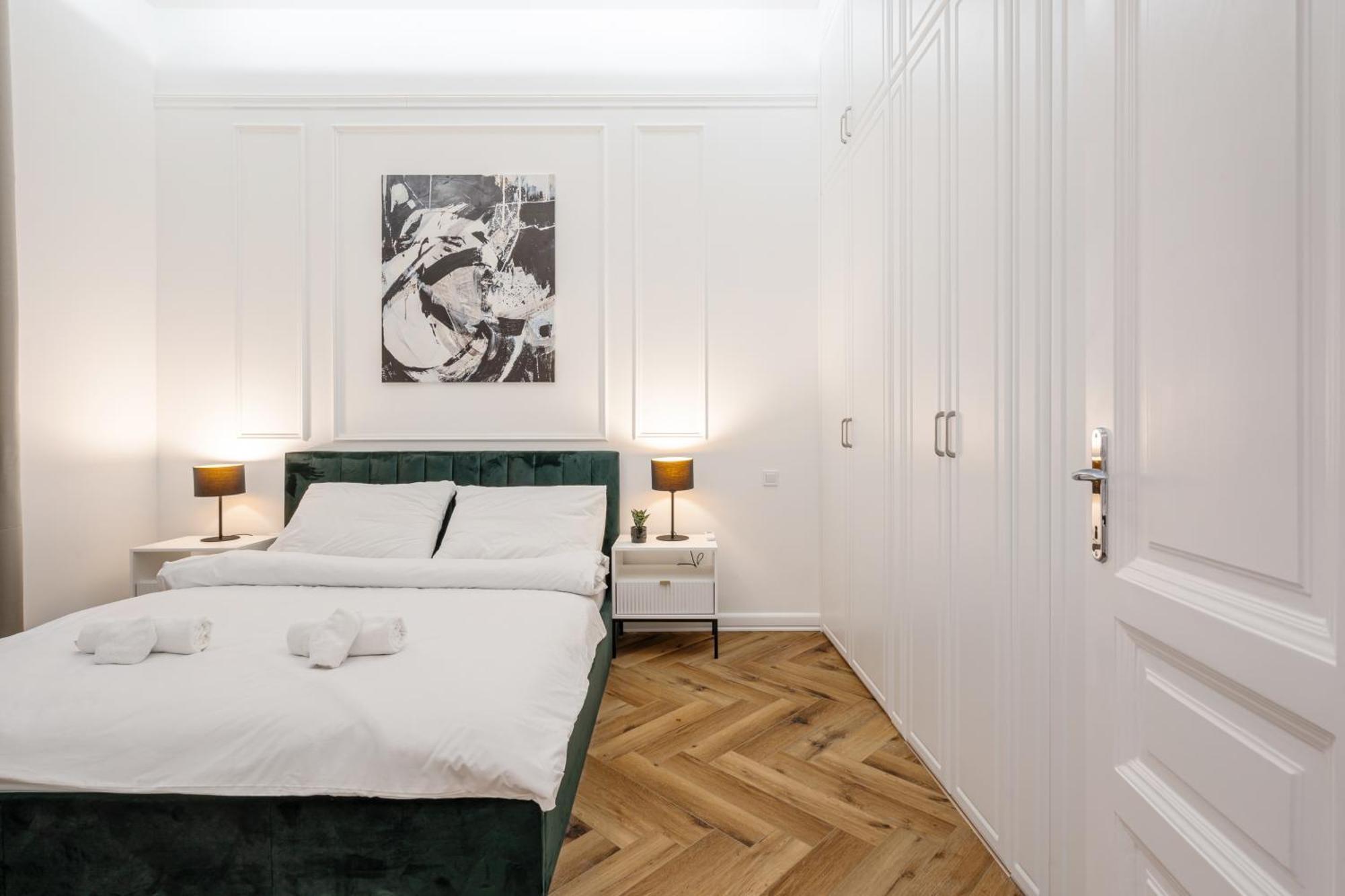Lazar 16 - Royal Opera Suite, Location By Bqa Apartment Budapest