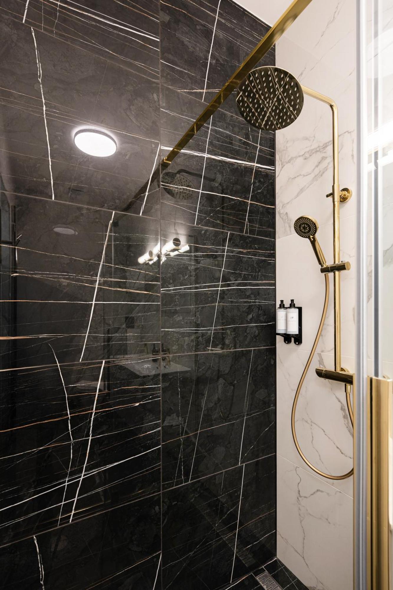 Apartment Lazar 16 - Royal Opera Suite, Location By Bqa *